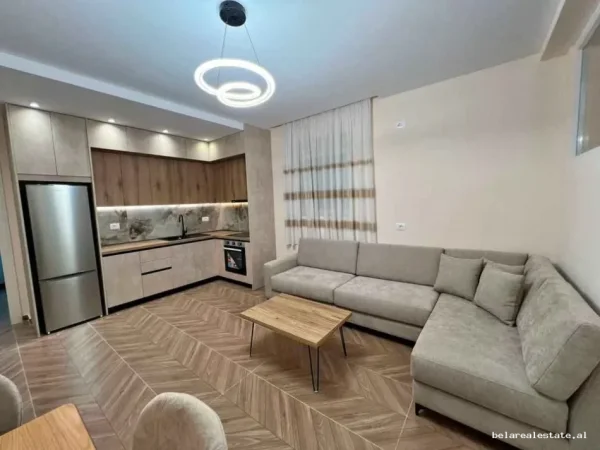 Tirane, jepet me qera Vile Vile 3 Katshe Kati 1, 90 m² 534 € (Sauk)