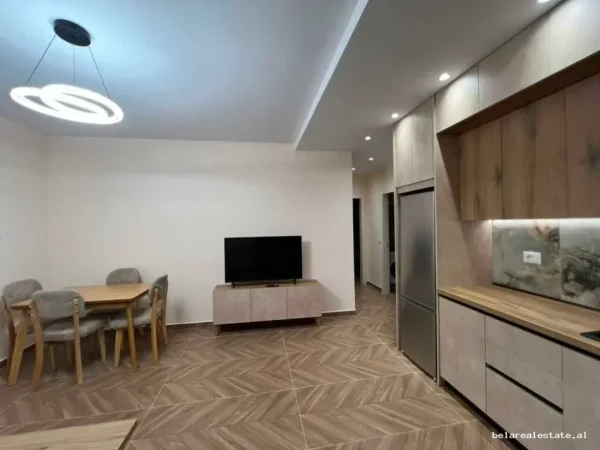 Tirane, jepet me qera Vile Vile 3 Katshe Kati 1, 90 m² 534 € (Sauk)
