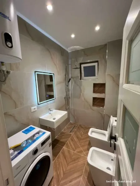Tirane, jepet me qera Vile Vile 3 Katshe Kati 1, 90 m² 534 € (Sauk)