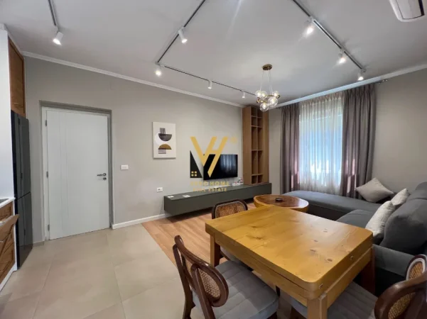 Tirane, shitet apartament 2+1+Ballkon Kati 3, 70 m² 220.000 € (PAZARI I RI)