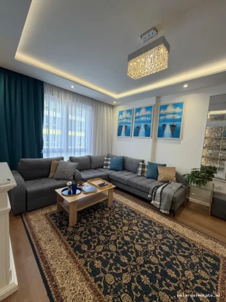 Tirane, jepet me qera apartament 1+1+Ballkon Kati 2, 65 m² 590 € (Univers City)