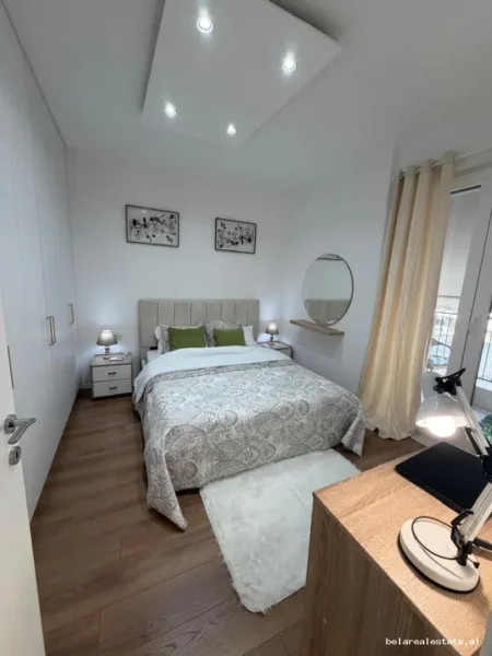 Tirane, jepet me qera apartament 1+1+Ballkon Kati 2, 65 m² 590 € (Univers City)