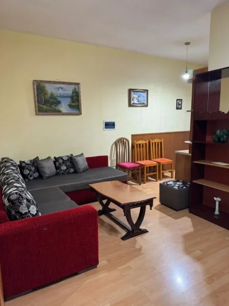Tirane, jepet me qera apartament 2+1 Kati 3, 85 m² 550 € (Don Bosko)