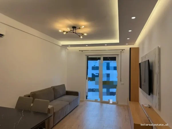 Tirane, jepet me qera apartament 1+1+Ballkon Kati 8, 78 m² 700 € (Dritan Hoxha)