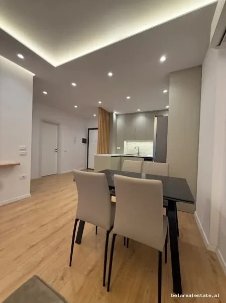 Tirane, jepet me qera apartament 1+1+Ballkon Kati 8, 78 m² 700 € (Dritan Hoxha)