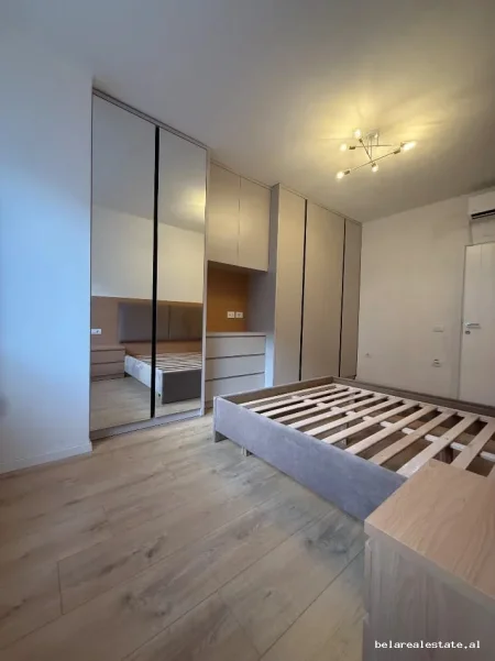 Tirane, jepet me qera apartament 1+1+Ballkon Kati 8, 78 m² 700 € (Dritan Hoxha)