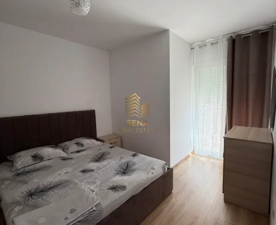 Tirane, jepet me qera apartament 2+1+Ballkon Kati 2, 85 m² 750 € (Tregu Elektrik)