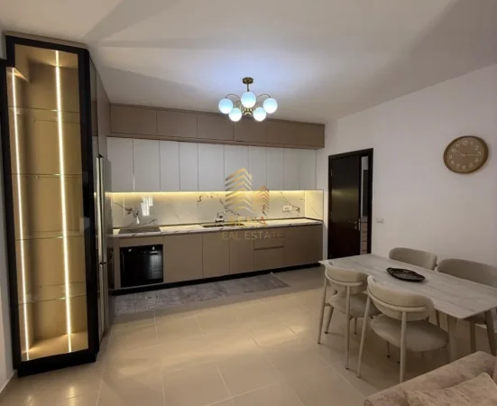 Tirane, jepet me qera apartament 2+1+Ballkon Kati 2, 85 m² 750 € (Tregu Elektrik)