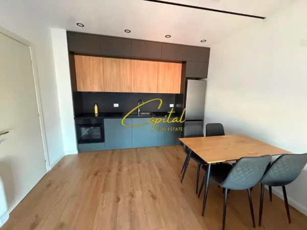 Tirane, jepet me qera apartament 1+1 Kati 3, 65 m² 500 € (ASTIR)