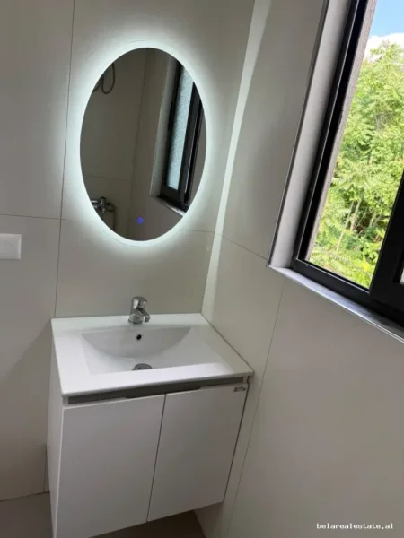 Tirane, jepet me qera Vile Vile 1 Katshe Kati 1, 80 m² 480 € (Babrru)