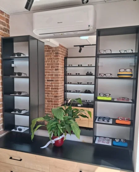 Tirane, shitet ambjent biznesi Kati 1, 67 m² (Rruga e Durrësit)
