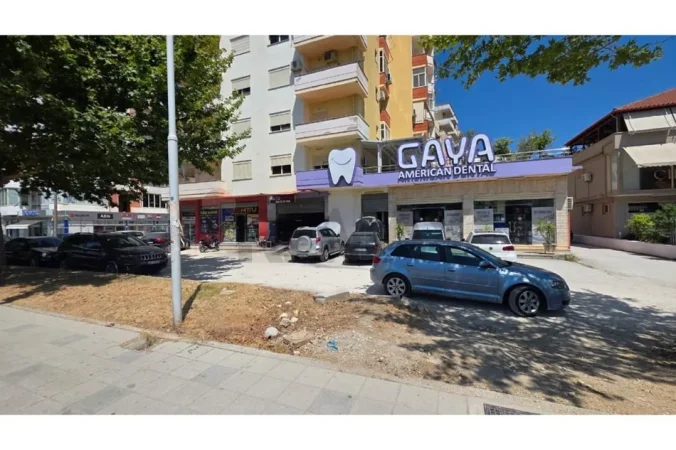 Vlore, shitet ambjent biznesi Kati 0, 51 m² (Rruga Gjergj Kastrioti (Transballkanike), Vlorë)