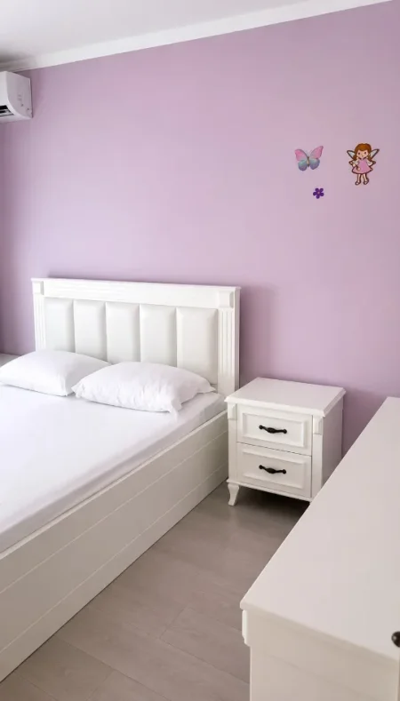 🏡 Jepet Apartament me Qera tek Komuna e Parisit, 700 mije leke