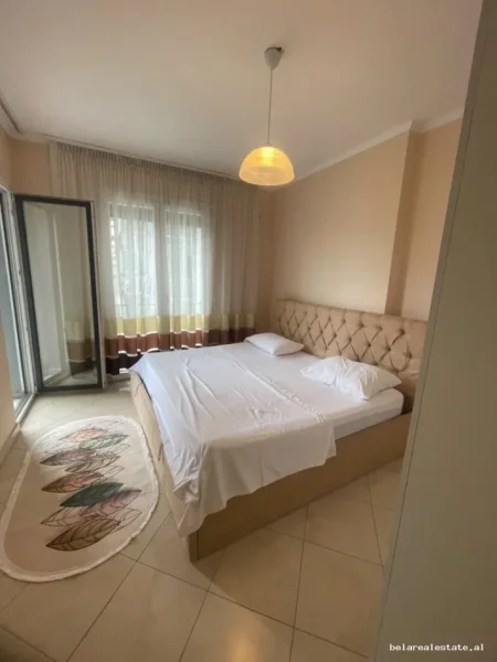 Tirane, jepet me qera apartament 1+1+Ballkon Kati 3, 68 m² 640 € (Stacioni i Trenit)