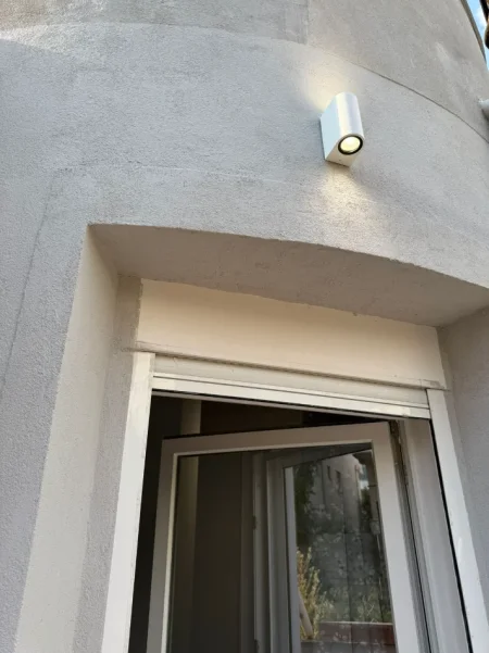 Tirane, jap me qera apartament 1+1+Ballkon Kati 0, 54 m² 520 € (60 m ne vije ajrore larg UNI Marin Barleti Selite)