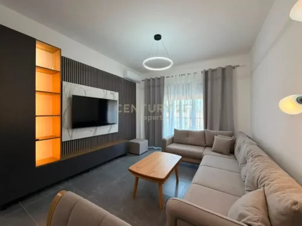 Tirane, jepet me qera apartament 2+1+Aneks Kati 1, 104 m² 730 € (5 Maji)