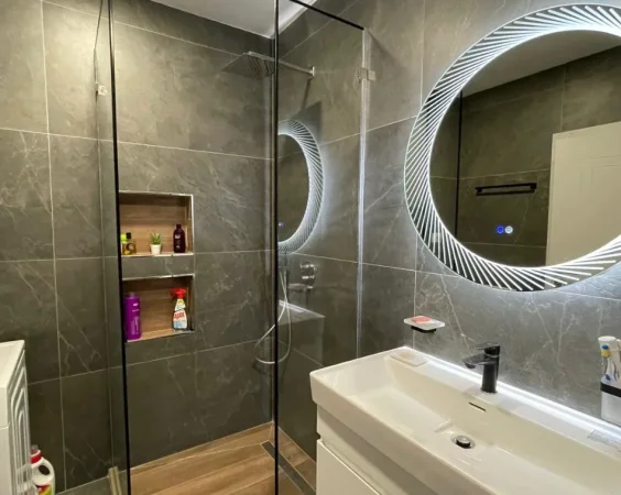 Tirane, jepet me qera apartament 2+1 Kati 4, 110 m² 1.041 € (Zogu i Zi ( ngjitur me Hotel Doro ))