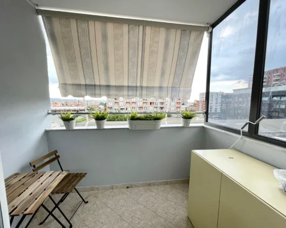 Tirane, jepet me qera apartament 2+1 Kati 4, 110 m² 1.041 € (Zogu i Zi ( ngjitur me Hotel Doro ))