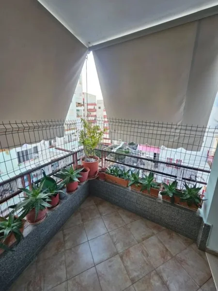 Tirane, jepet me qera apartament 2+1 Kati 6, 100 m² 530 € 