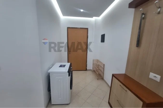 Tirane, jepet me qera apartament 2+1+Aneks+Ballkon Kati 3, 128 m² 600 € (Mikel Maruli)