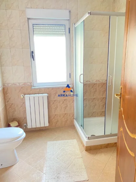 Tirane, jepet me qera apartament duplex 3+1 Kati 3, 140 m² 1.450 € (RRUGA ELBASANIT)