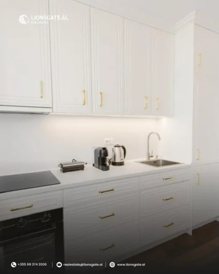 Tirane, jepet me qera apartament 1+1 , 80 m² 600 € 