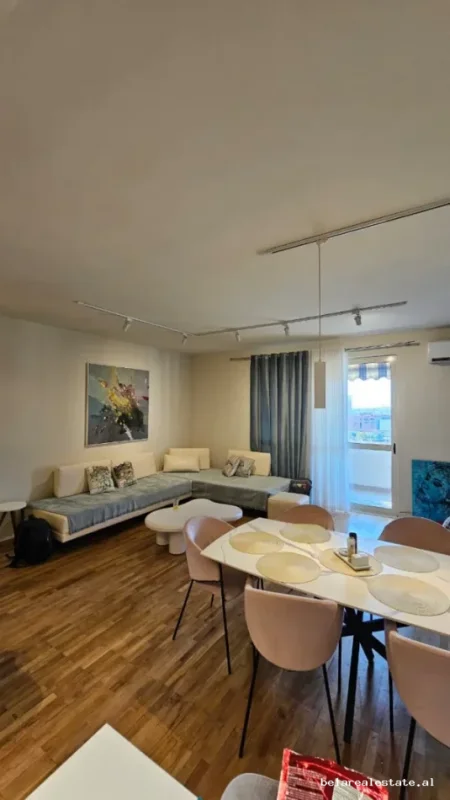 Tirane, jepet me qera apartament 2+1+Ballkon Kati 11, 114 m² 950 € (Rruga e Barrikadave)
