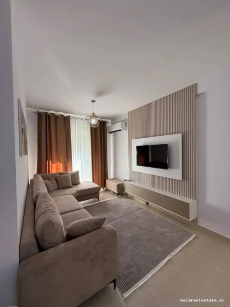 Tirane, jepet me qera apartament 2+1+Ballkon Kati 2, 85 m² 800 € (Ali Dem)