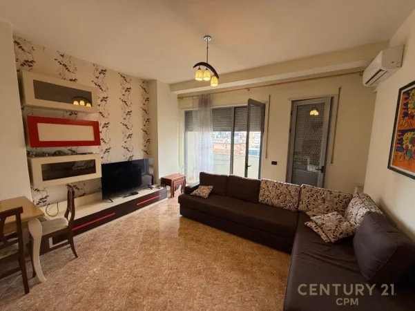 Tirane, jepet me qera apartament 1+1 Kati 4, 70 m² 570 € 