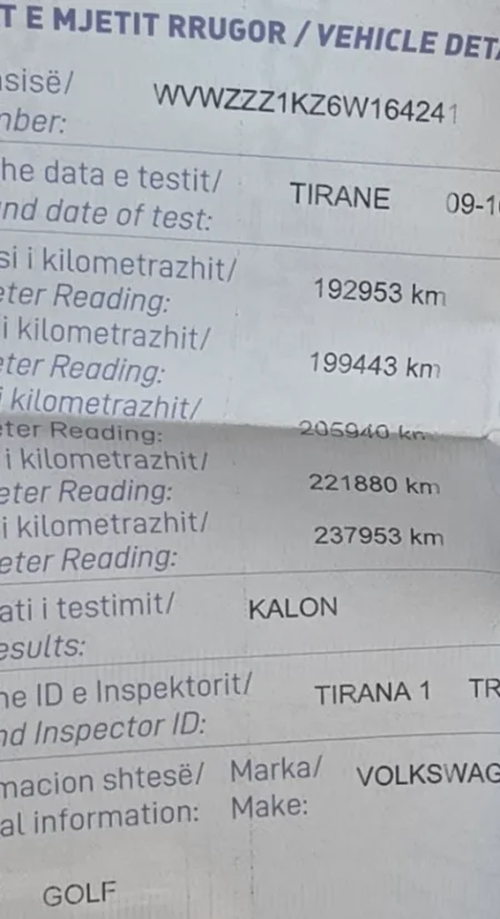 Tirane, shitet makine Volkswagen Golf 5 Nafte, gri metalizato automatik Kondicioner 245.000 km 3.990 €