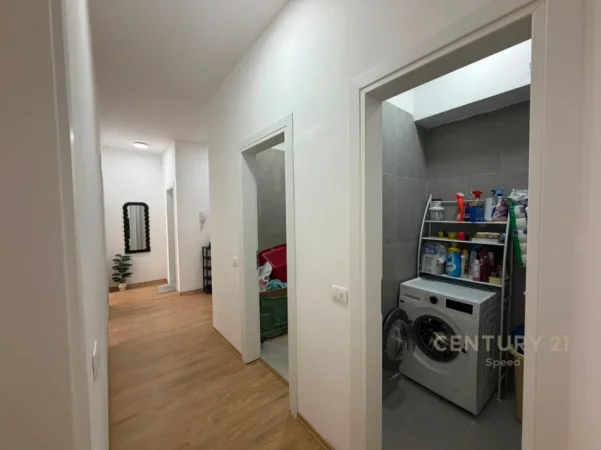 Tirane, shes apartament 3+1+Aneks+Ballkon Kati 6, 110 m² 200.000 € 