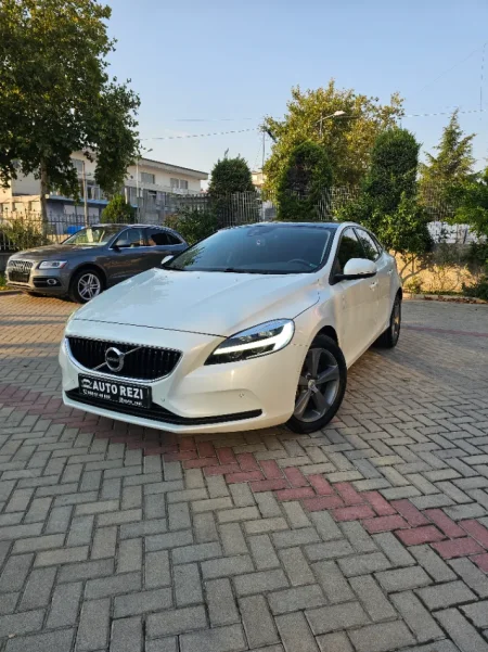Fier, shes makine Nafte, e bardhë automatik Klima 9.700 €