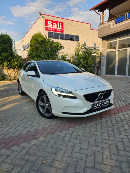 Fier, shes makine Nafte, e bardhë automatik Klima 9.700 €