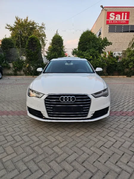 Fier, shes makine Audi Nafte, e bardhë automatik Klima 12.300 €