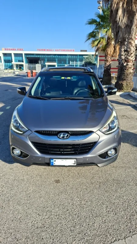 Fier, shitet Hyundai ix35 Nafte, gri e erret automatik Klima 160.000 km