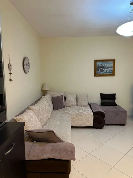 Durres, jepet me qera apartament 1+1 Kati 1, 66 m² 450 € (Ish Restorant Durresi)