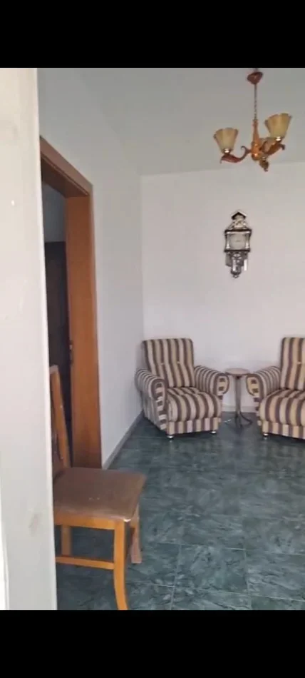 Tirane, jepet me qera apartament 1+1 Kati 1, 70 m² 400 € (Porcelan)