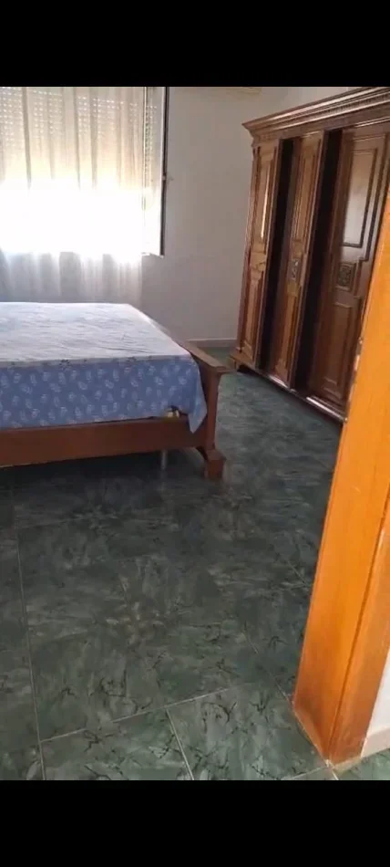 Tirane, jepet me qera apartament 1+1 Kati 1, 70 m² 400 € (Porcelan)