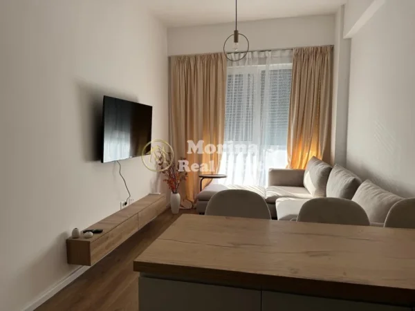 Tirane, jepet me qera apartament 1+1 Kati 2, 65 m² 470 € (Fresku)
