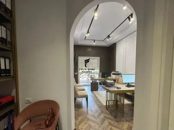 Tirane, jepet me qera zyre Kati 7, 60 m² 650 € (RRUGA E KAVAJES)