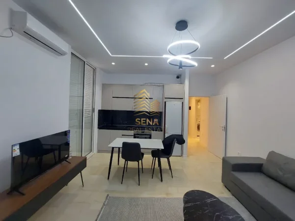 Tirane, jepet me qera apartament 1+1+Ballkon Kati 0, 57 m² 550 € (Kodra e Diellit)