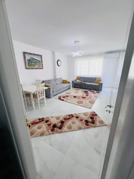 Tirane, jepet me qera apartament 2+1+Ballkon Kati 4, 113 m² 500 € (Astir)