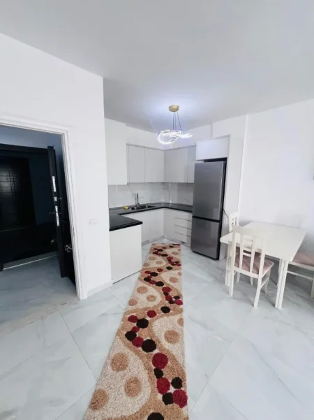Tirane, jepet me qera apartament 2+1+Ballkon Kati 4, 113 m² 500 € (Astir)