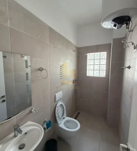 Tirane, jepet me qera apartament 1+1 Kati 3, 60 m² 350 € (Shkoze)