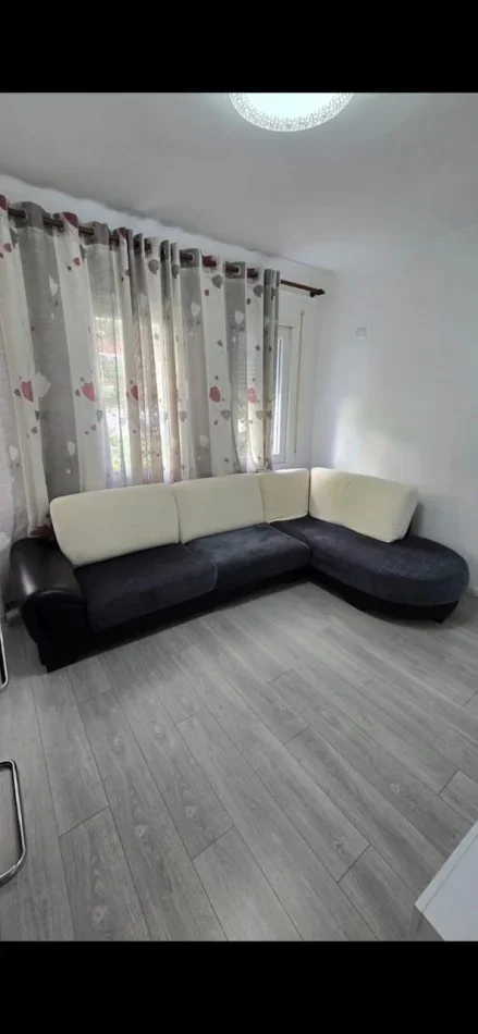 Tirane, jepet me qera apartament 1+1 Kati 2, 68 m² 550 € (Selvia)