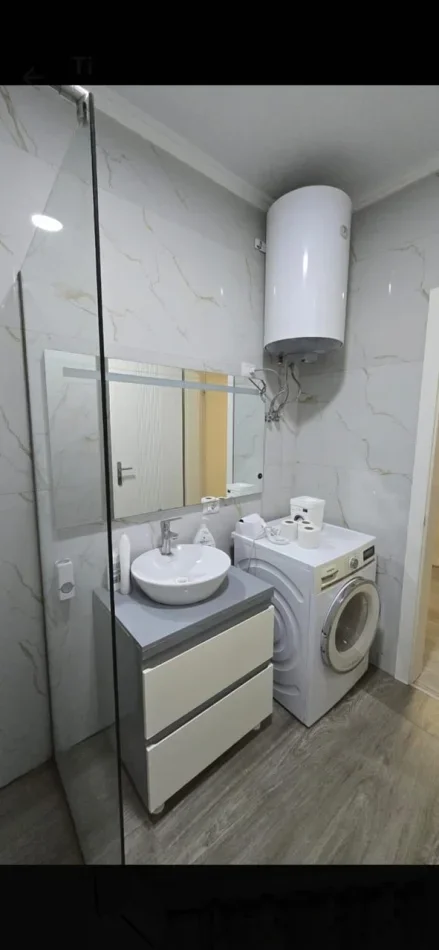 Tirane, jepet me qera apartament 1+1 Kati 2, 68 m² 550 € (Selvia)