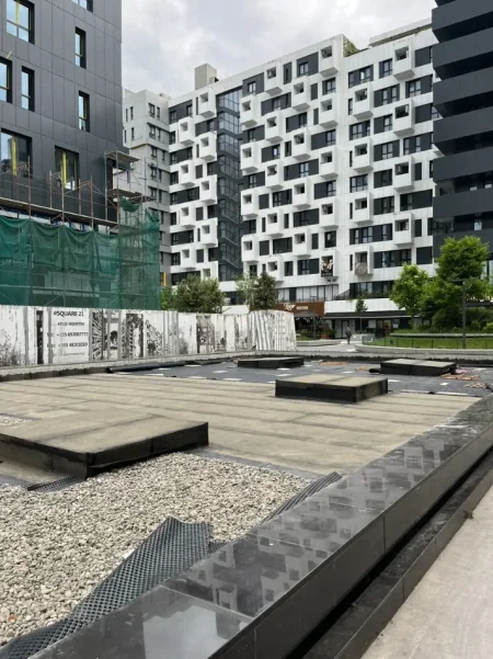 Tirane, shes ambjent biznesi Kati 0, 72 m² 252.000 € (Kompleksi Square 21, Tiranë)