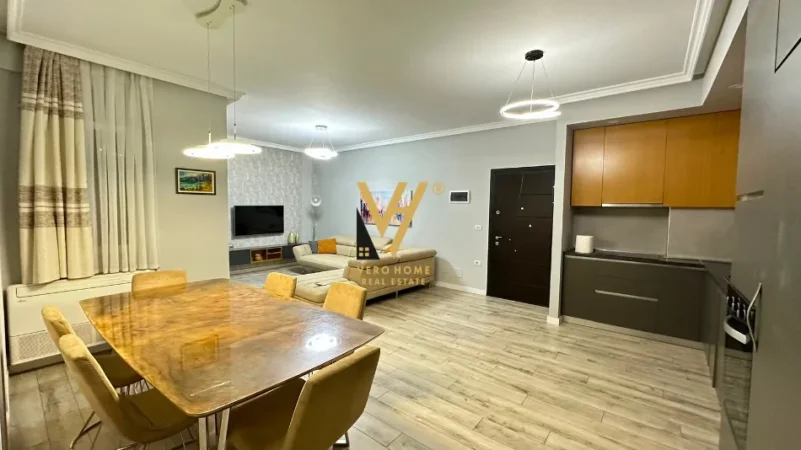 Tirane, jepet me qera apartament 2+1+Ballkon Kati 1, 99 m² 620 € (KOPSHTI BOTANIK)