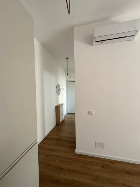 Tirane, jap me qera apartament 1+1 Kati 2, 58 m²  (Fresk)