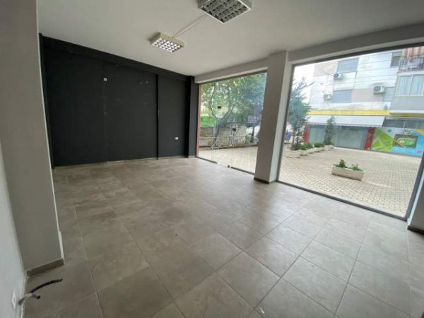 Tirane, jepet me qera apartament Kati 1, 50 m² 450 Euro (Ndre Mjeda)